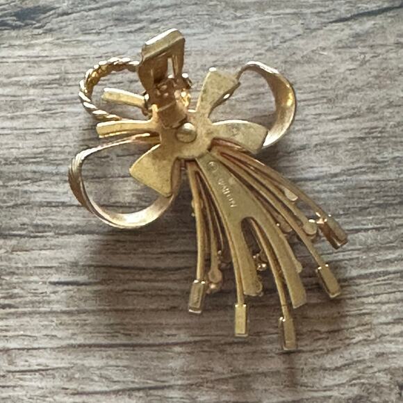 BOGO FREE Sarah Coventry Dynasty Bow Ribbon Brooch Clip for scarf or shoe - Picture 5 of 6